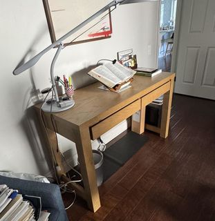 NORAs テーブル　type 2 900 Nora Natural Desk USB Charging 2-Drawer Storage | Living Spaces