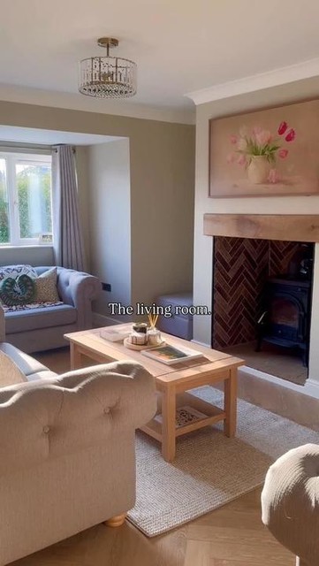 Cosy and neutral😍🤍 

Wall colour - Portland Stone by littlegreenepaintcompany 
Sofas - Belair dfs 
Cushions - belleandbrambleinteriors & ellenvaleinteriors 
TV - samsunguk ‘The Frame’ 
Flooring - Desert oak Herringbone by floor.street 
Rug - nexthome 
Wall lights - dusk.com 
Coffee table - upcycled from FB marketplace 🎨

#livingroom #livingroominspo #countryhomestyle #homeimprovement #homereno