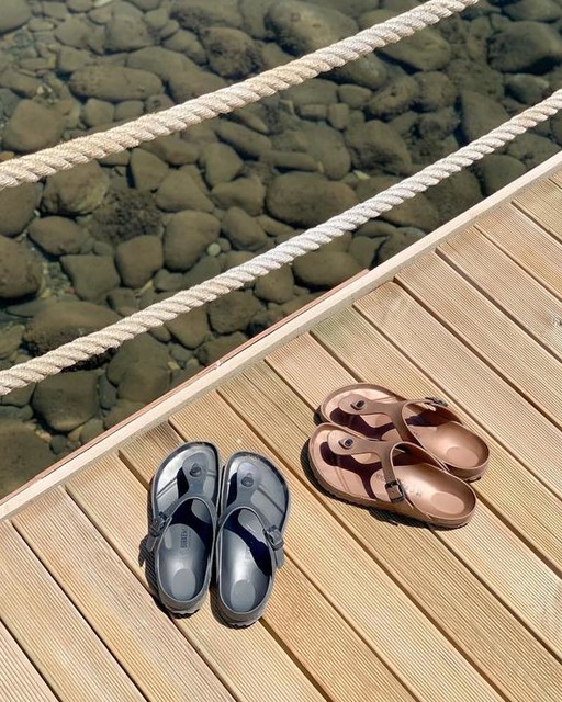 BIRKENSTOCKギゼサンダル23cm11000円→8000円に値下げ Gizeh / ギゼ」（EVA、メタリックアンスラサイト）| BIRKENSTOCK（日本）