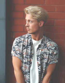 @jamiegjamie - Vanuatu Short Sleeve Shirt