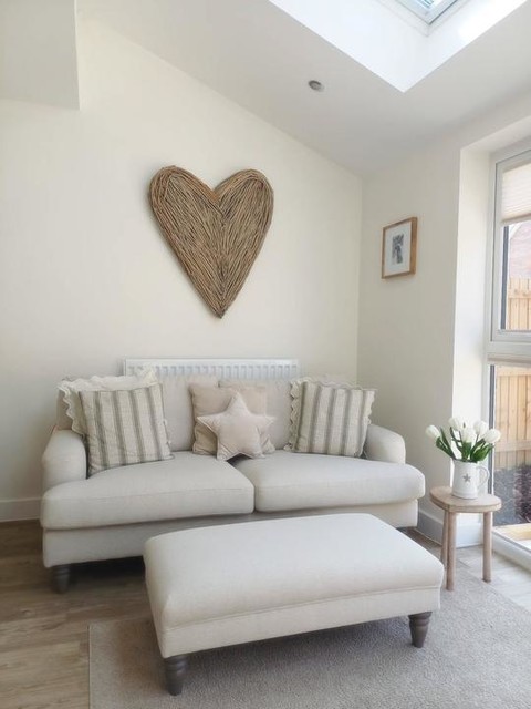 New sofa for the kitchen 😍 we chose the livi from dfs it fits just perfectly!
#newsofa #dfs #newbuilddecor #makingahome #newbuildinteriors