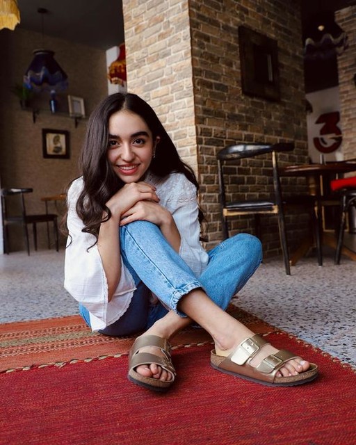 ビルケンシュトック アリゾナ　Arizona ゴールド　ダブルバックル 24 Arizona / アリゾナ」（ビルコフロー、ゴールド）| BIRKENSTOCK（日本）