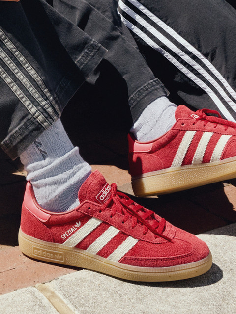 adidas HANDBALL SPEZIAL SNEAKERS - Yellow | Free Shipping with adiClub