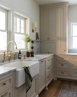 Ziyi Sconce - TOB2017 | Visual Comfort