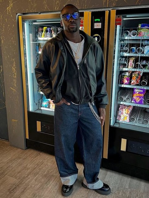 COLLUSION baggy jeans with turn up hem in rinse wash