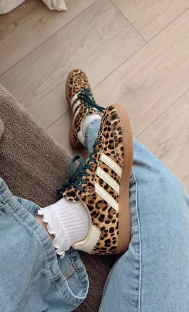 adidas SAMBA OG SNEAKERS - Black | Free Shipping with adiClub
