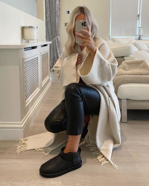uggs mini leather