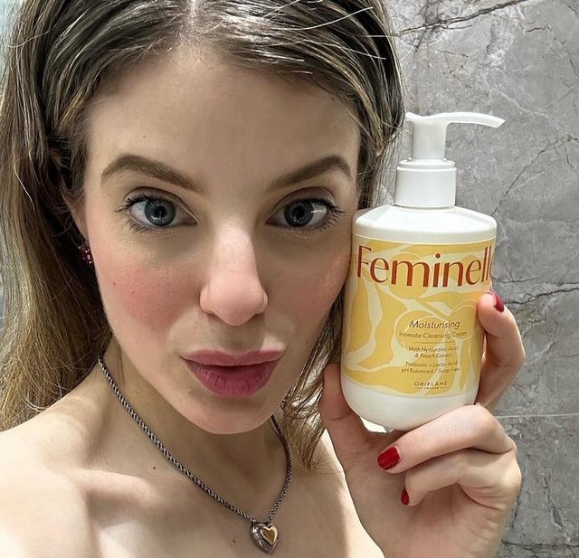 Moisturising Intimate Cleansing Cream with Hyaluronic Acid and