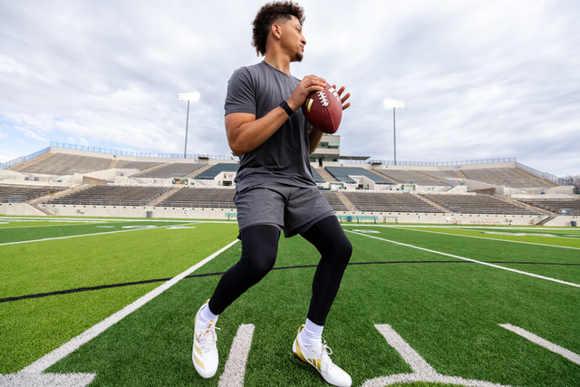 adidas アメリカンフットボールパンツ ホワイト　2枚 adidas アメリカンフットボールパンツ ホワイト 2枚 パンツ