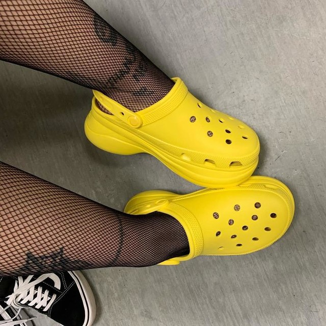 crocs platform yellow