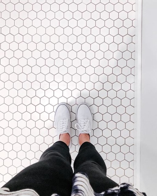 Festival Satin White Matte Hexagon Po...