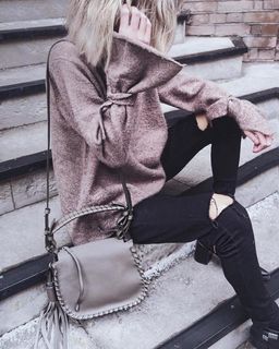 Victoria ?? | veeveevogue - Mori Lea Crossbody
